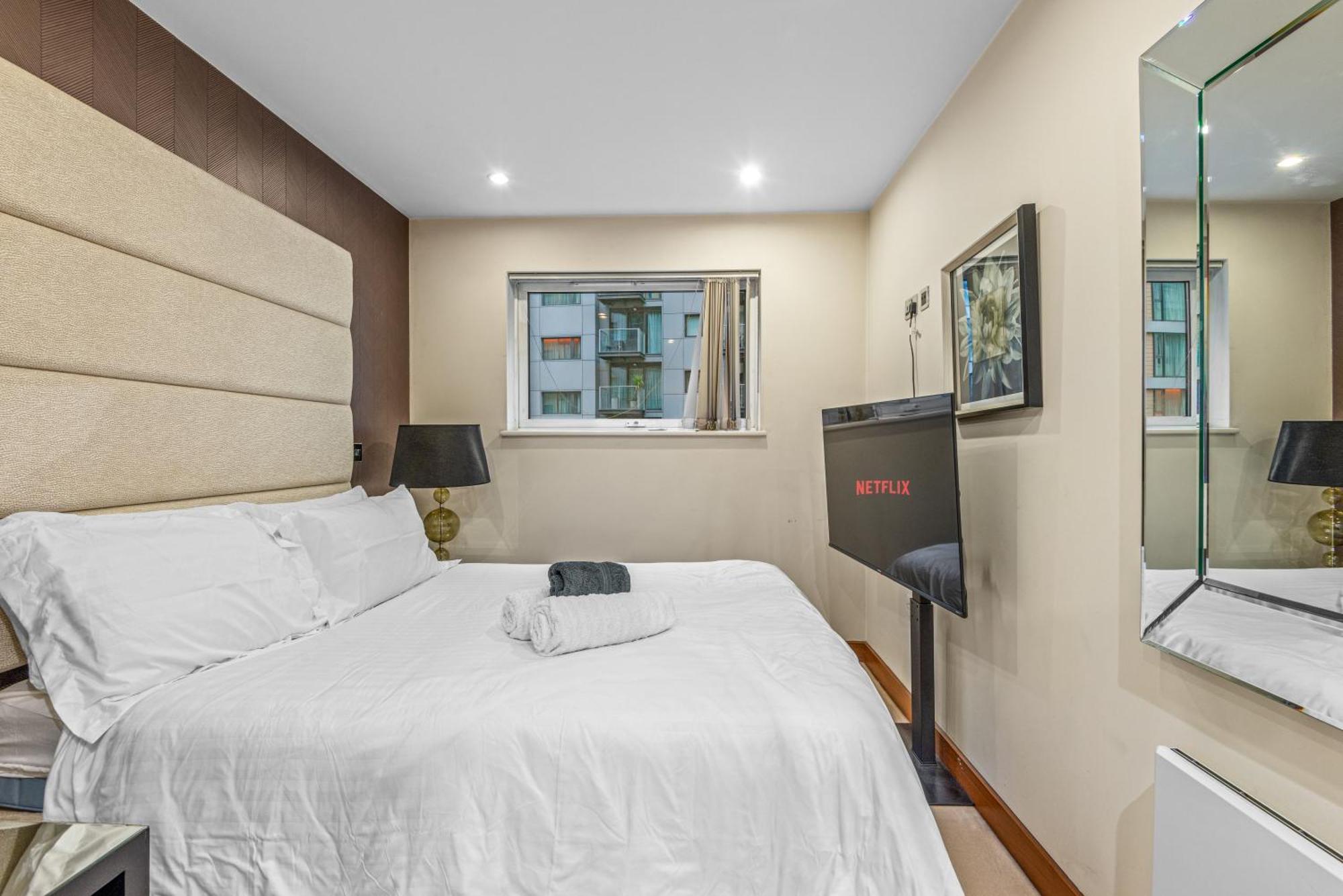 Londwell, Chelsea Living, Central Flat With Balcony Λονδίνο Εξωτερικό φωτογραφία